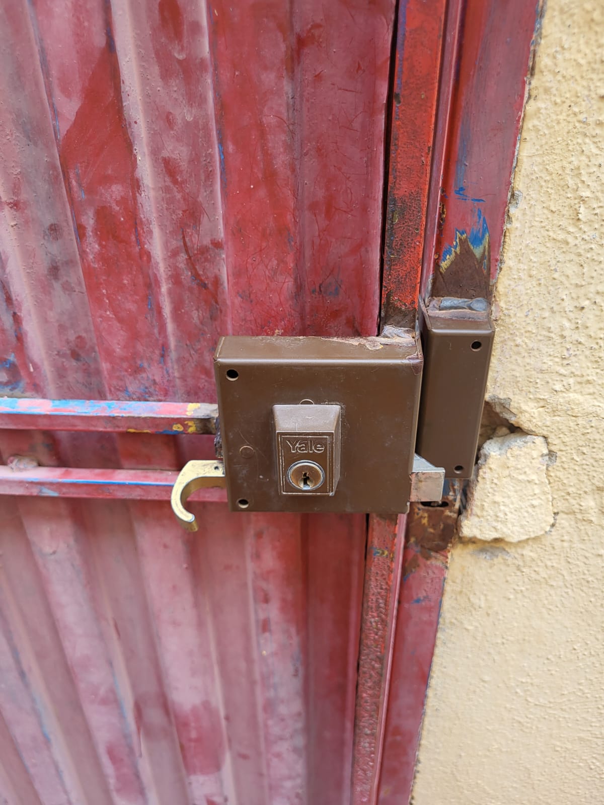 Cerradura Yale de seguridad